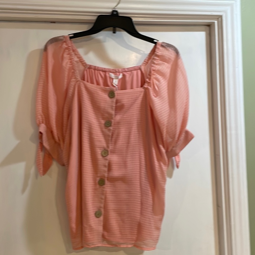 Blouse, size medium.